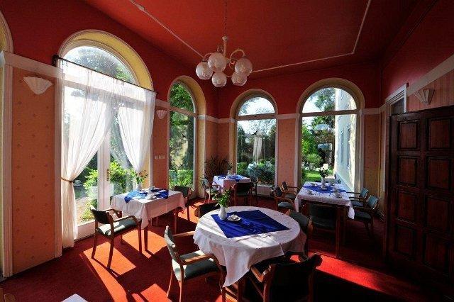 Bed and breakfast Misefa Kastely Extérieur photo